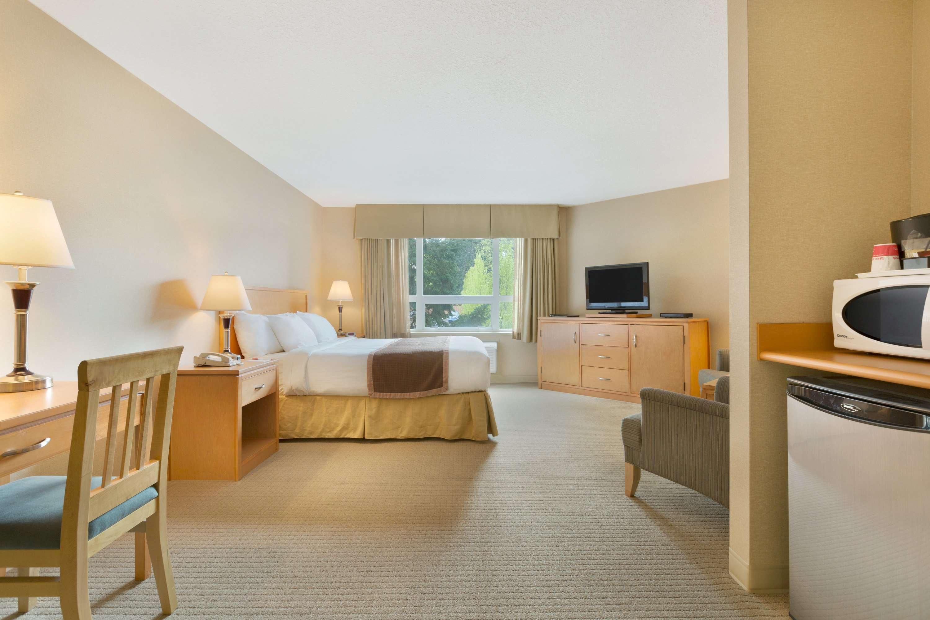 מלון Ramada By Wyndham נאנאימו מראה חיצוני תמונה