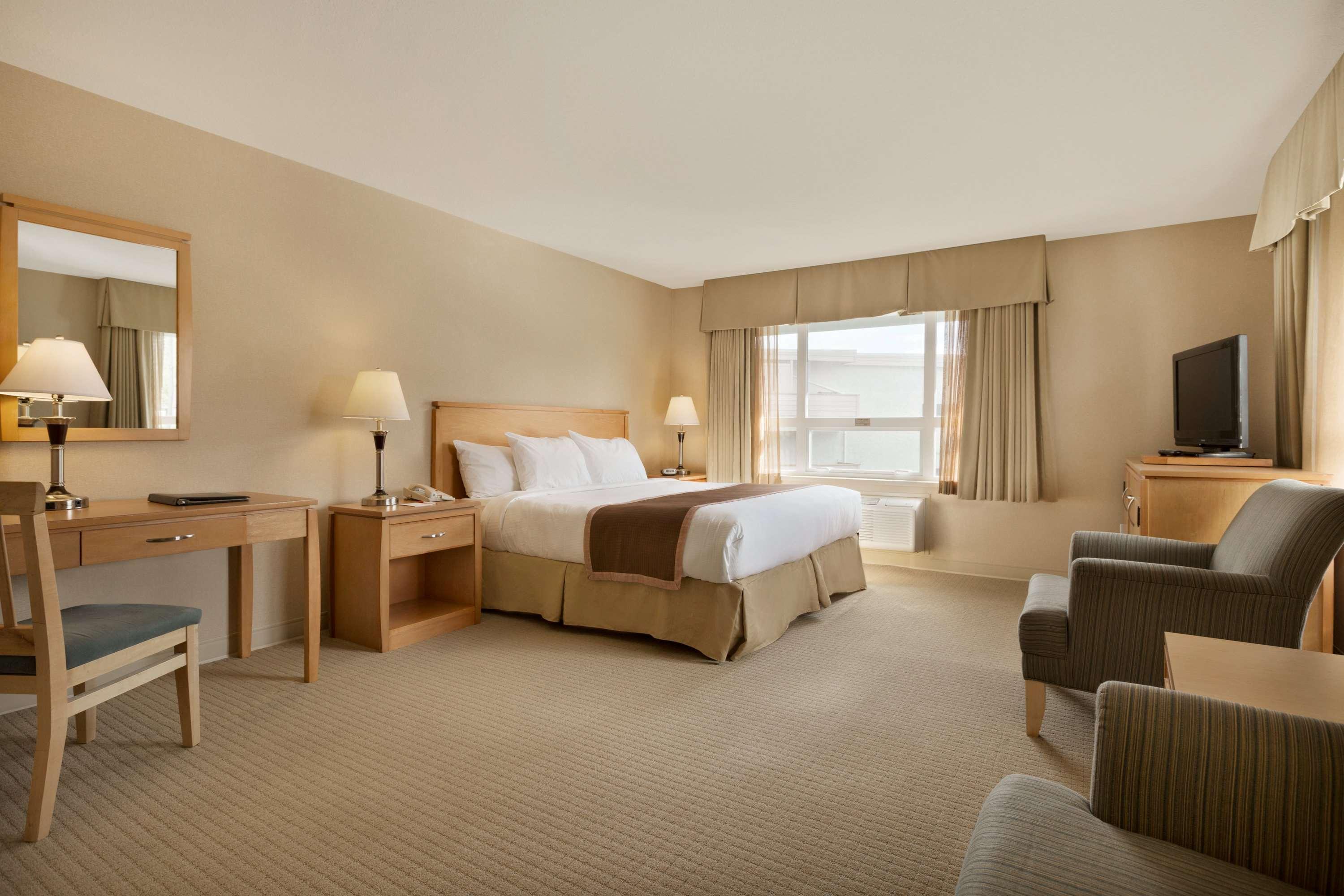 מלון Ramada By Wyndham נאנאימו מראה חיצוני תמונה