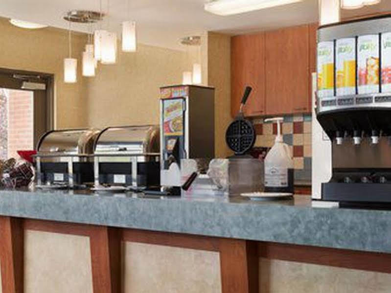 מלון Ramada By Wyndham נאנאימו מראה חיצוני תמונה