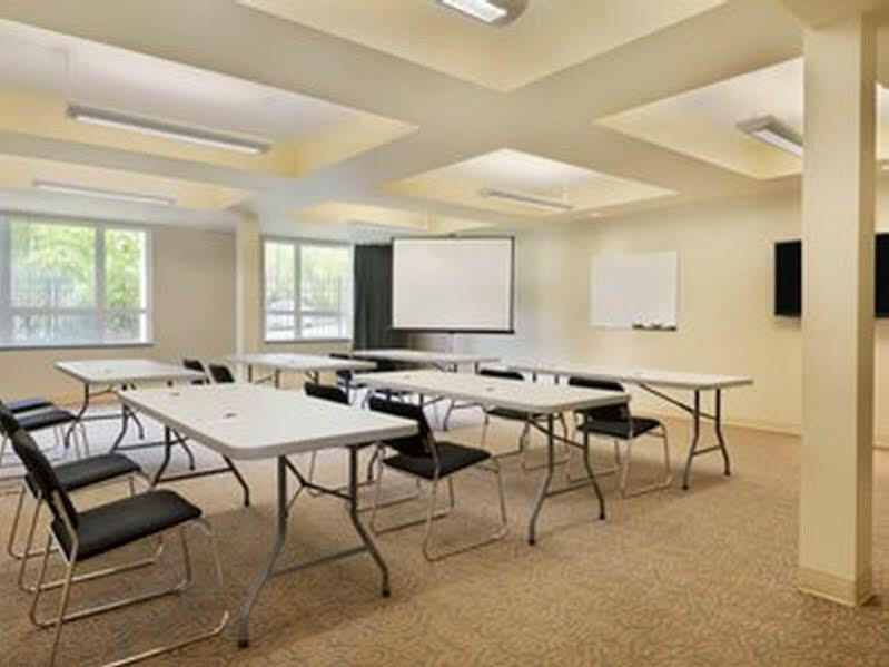 מלון Ramada By Wyndham נאנאימו מראה חיצוני תמונה